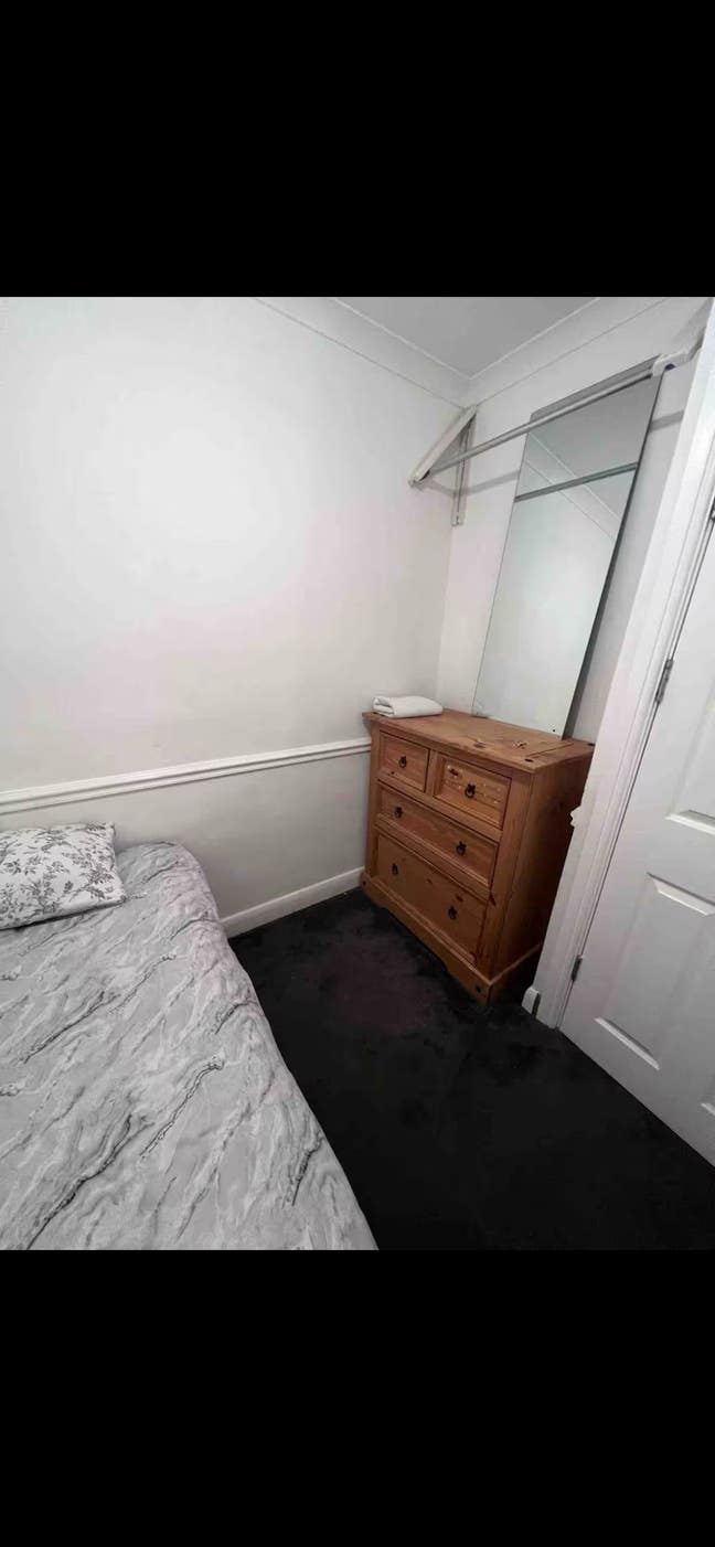 Small room for long or short term stay Main Photo