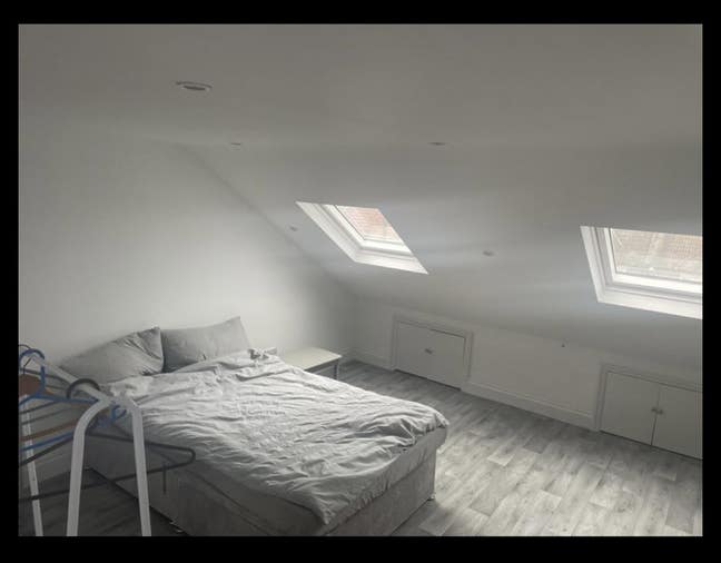 2 rooms available 4min walk from Leyton station Main Photo
