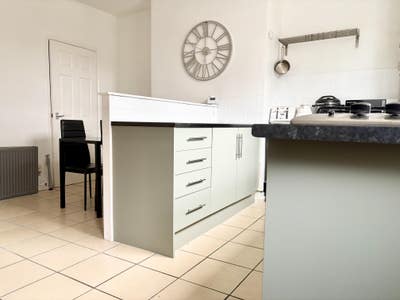 Rooms near hospital and chesterfield town centre Main Photo