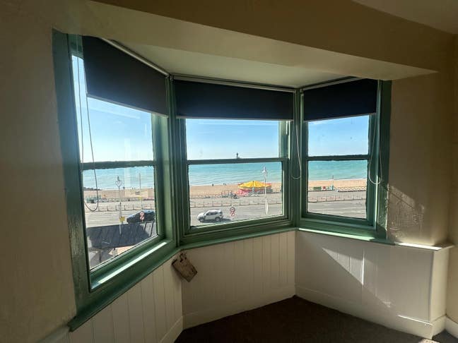 3 x Double rooms with lovely sea view!! Main Photo