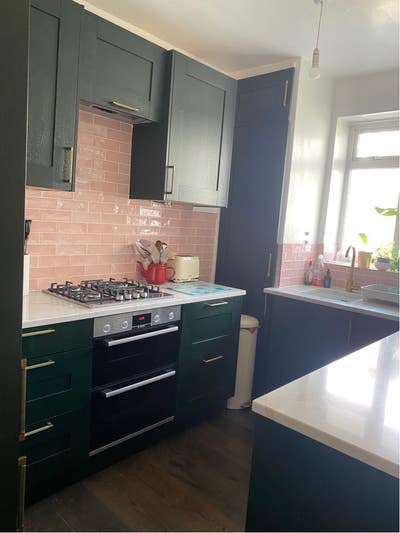 Bright and Airy Double Room in Spacious Flat  Main Photo