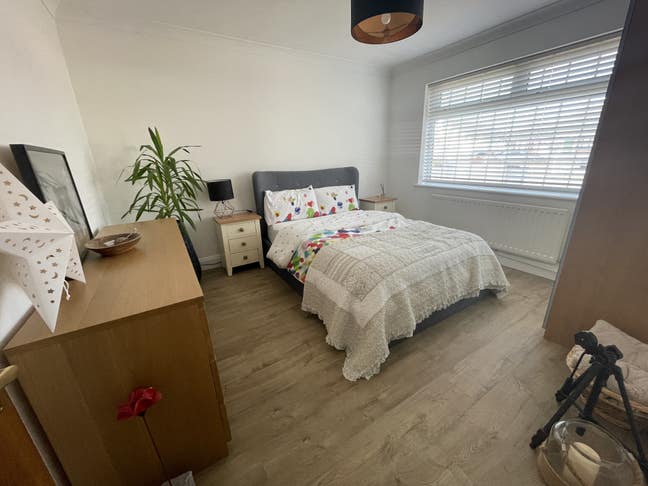 Double room, Mon - Friday only or short let.  Main Photo