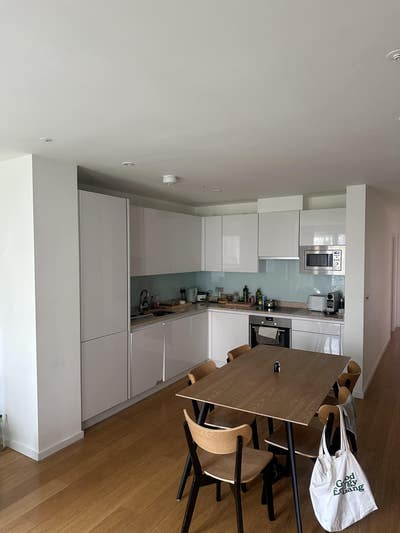 Double Bedroom Available in Stratford East Village Main Photo