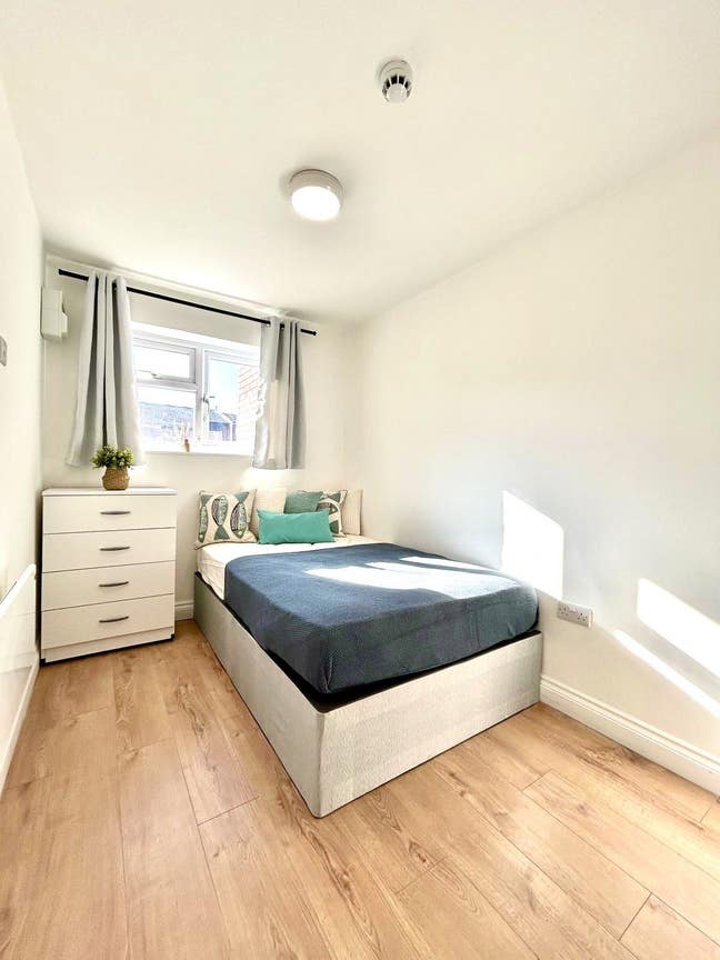 🌟Brand New En-suit Room available in Harrow 🌟 Main Photo