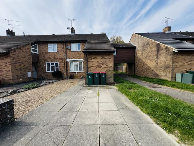 Double room in Masefield Road Main Photo