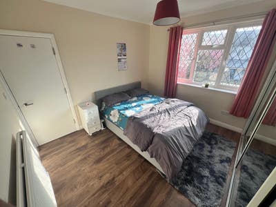 Double bedrooms for rent Main Photo