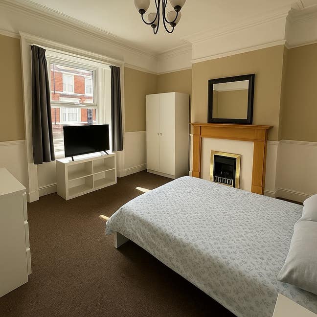 Markham Street - 5 Minutes to Hospital Main Photo