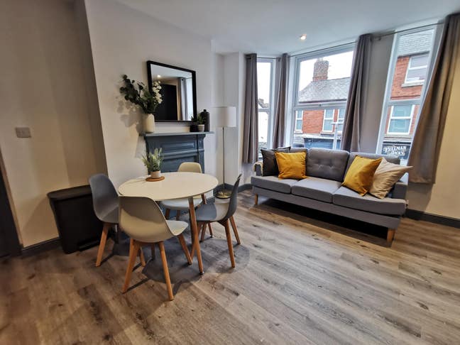 (F) Incredible House Share Near Crosby Beach Main Photo