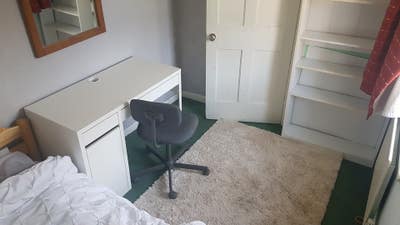 Two rooms available in sea mills Main Photo