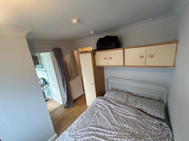 En Suite Room in Annexe £590 per Month Main Photo