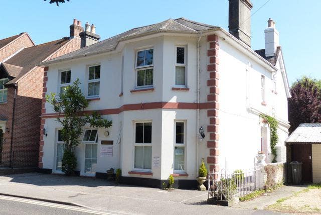 Rooms Available in Wimborne - Weekday or 7nts/week Main Photo