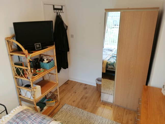 Double  room  to  rent  (female  preferred)  Main Photo