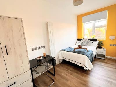 Spacious Doubles room for rent near to Hospital Main Photo
