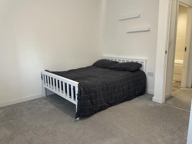 1 Double rooms in 2 Bedroom house Main Photo