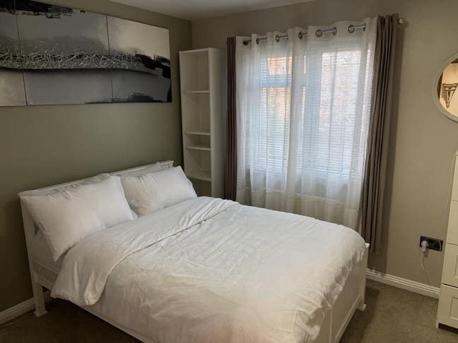 Heathrow area Double fully furnished Main Photo