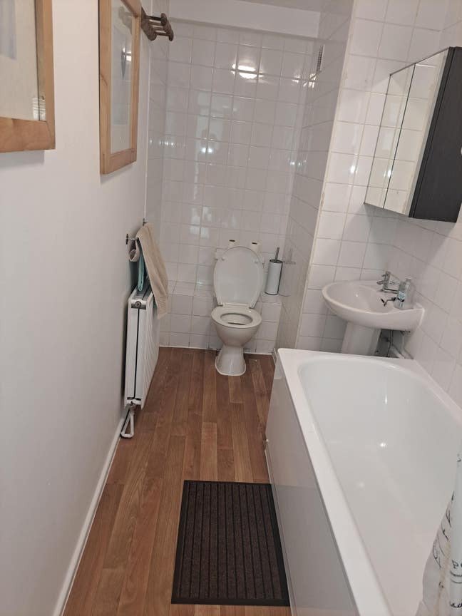 1 Bedroom for single occupant for rent at SW11 3HQ Main Photo