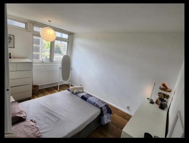 Bright, spacious room, 5 mins to tower bridge Main Photo