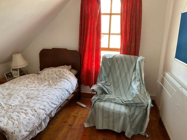 Room available  Main Photo
