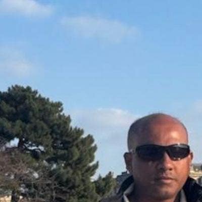 I am a professional male aged 37. I am lookin... Main Photo