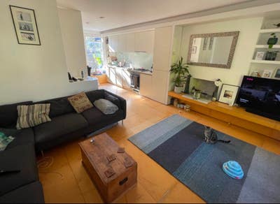 Double room in beautiful Bonnington Sq, Vauxhall Main Photo
