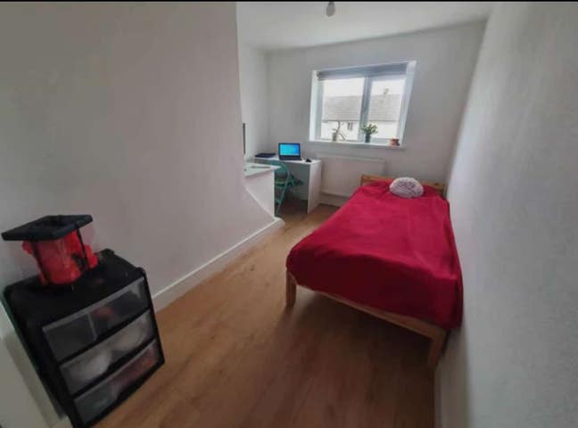 Single room Main Photo