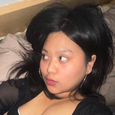 I am a female aged 26. I am looking for a dou... Main Photo