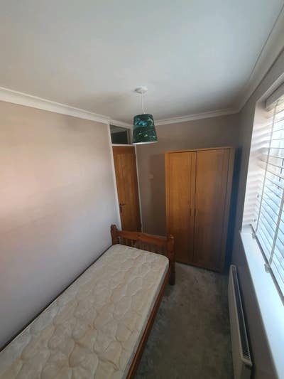 Small box bedroom Main Photo