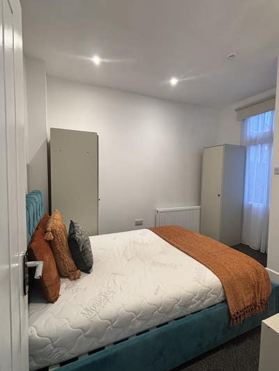 Double room with private bathroom  Main Photo