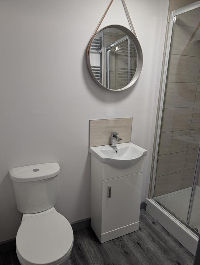 Double ensuite room fully furnished  Main Photo