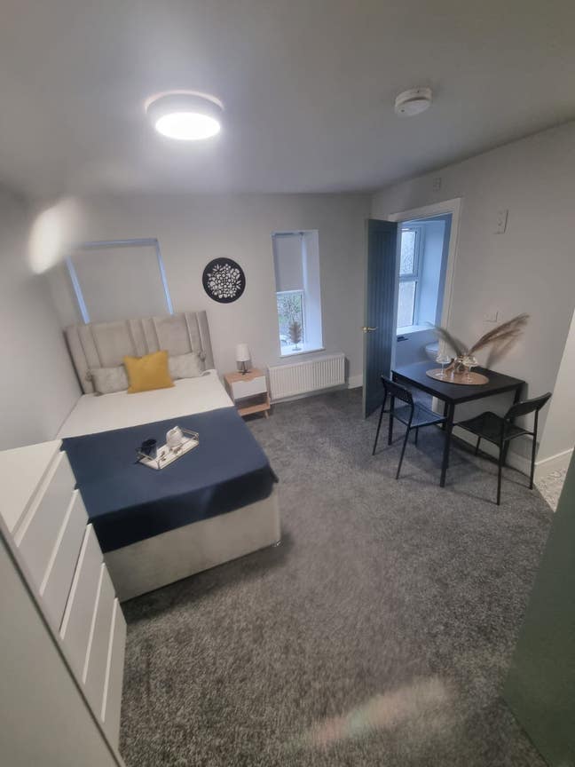  Bedsit available in Batley - High standard  Main Photo