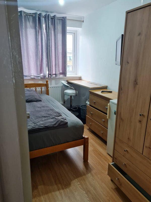 Lovely Singleroom Putney Heath Avail/28  Oct/ £700 Main Photo