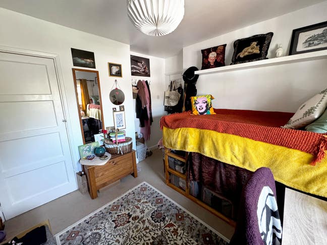 Double room in N10 Main Photo