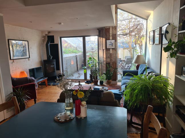 Double room in a beautiful St Leonards house Main Photo