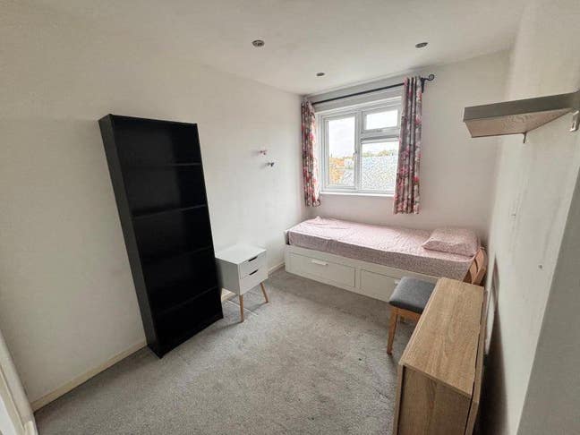 Furnished Double room in Leytonstone Main Photo