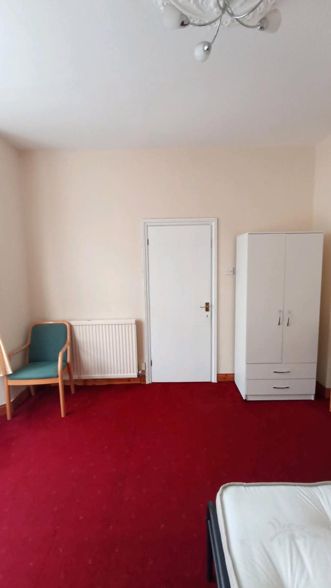  double room to let in town centre  Main Photo