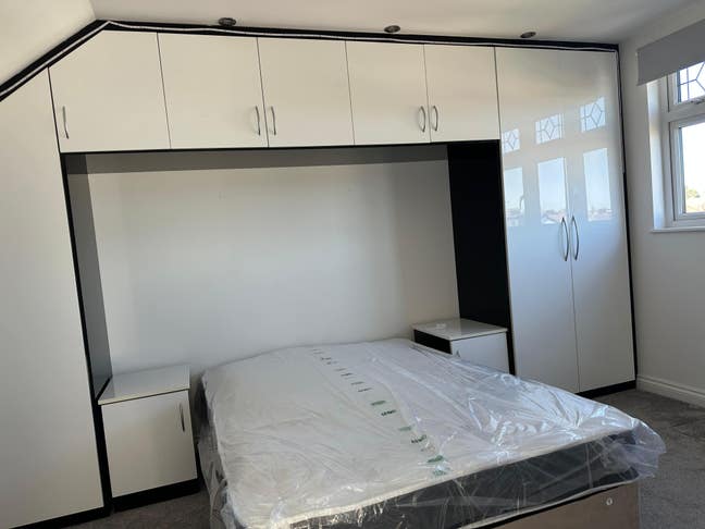 Spacious Loft room with Ensuite Main Photo