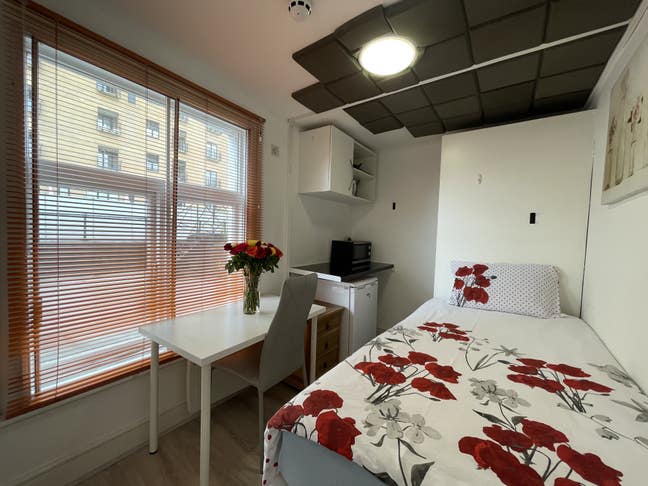 Furnished Single Bedsit SW7 Academic Year 2025/26 Main Photo