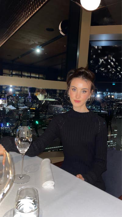 Aussie 26F looking for ensuite room :) Main Photo