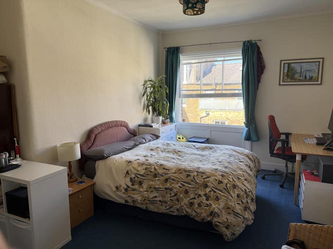 Large Double  Room in West Kensington Main Photo