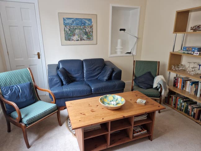 2 double bedroom available in 3-bedroom house Main Photo