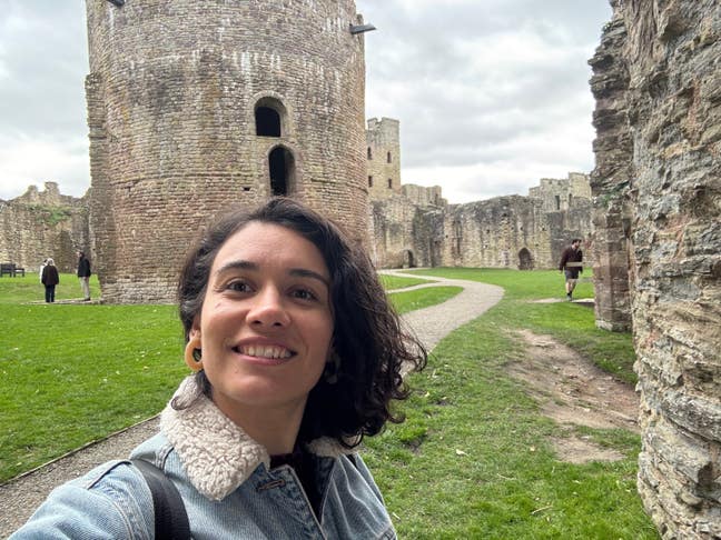 Looking for available room Main Photo