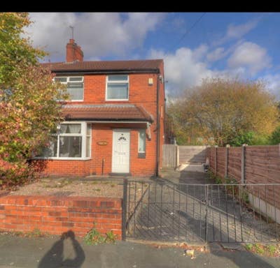 Hotel style very nice rooms available  Main Photo