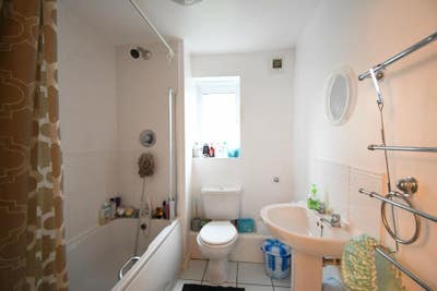 Room for rent  Main Photo