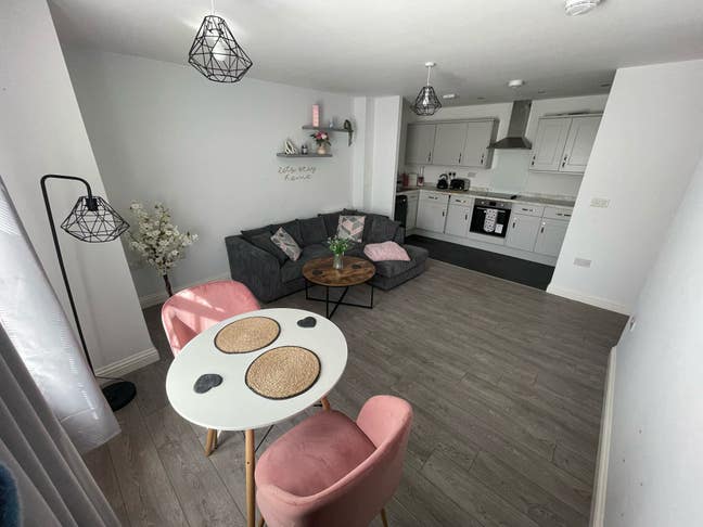 Two-bedroom apartment in YORK Main Photo