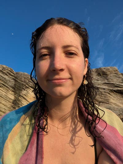 Art director looking for a friendly home  Main Photo