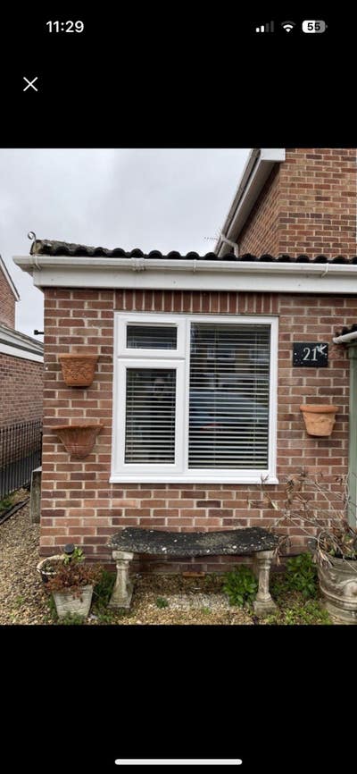 Self contained ground floor studio flat/ annexe Main Photo