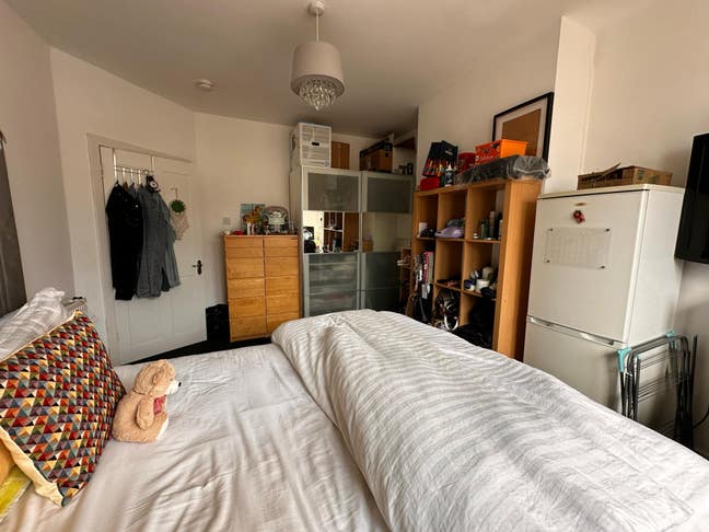 Flatmate required Main Photo