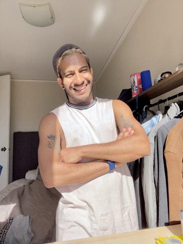 Professional Male seeks a double room Main Photo