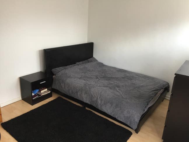 Large double room in city centre. Main Photo