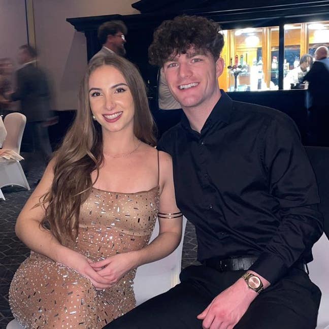 I am a professional male aged 24. I am lookin... Main Photo